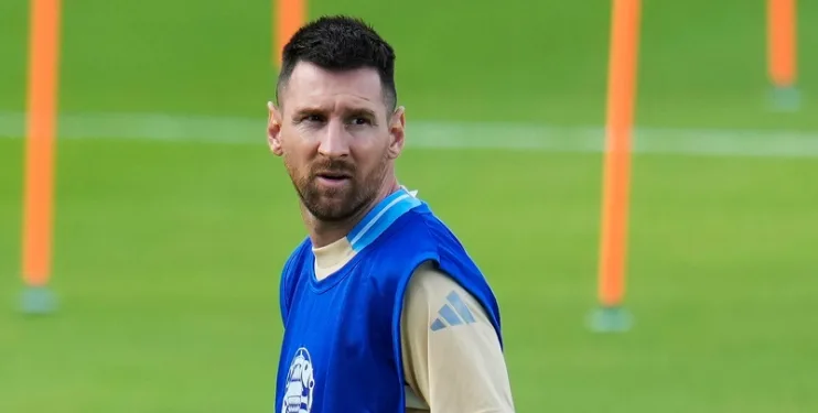 সকালে মাঠে নামছে আর্জেন্টিনা, মেসি খেলবেন তো?