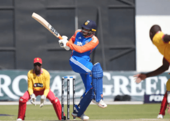 অভিষেক শর্মার সেঞ্চুরিতে এবার ভারতের ২৩৪ রান