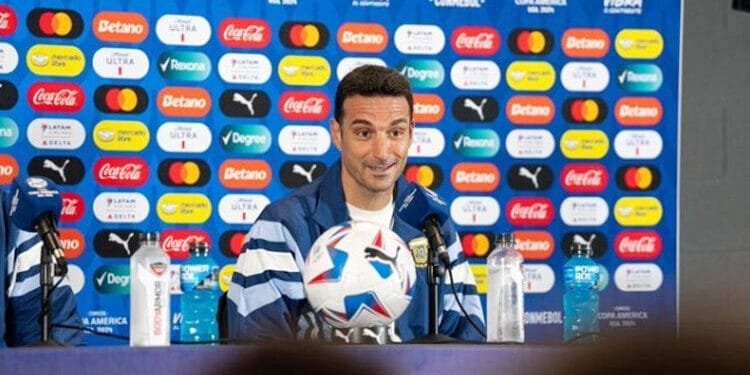 ফাইনালের আগে ক্ষুব্ধ আর্জেন্টিনার কোচ স্কালোনি