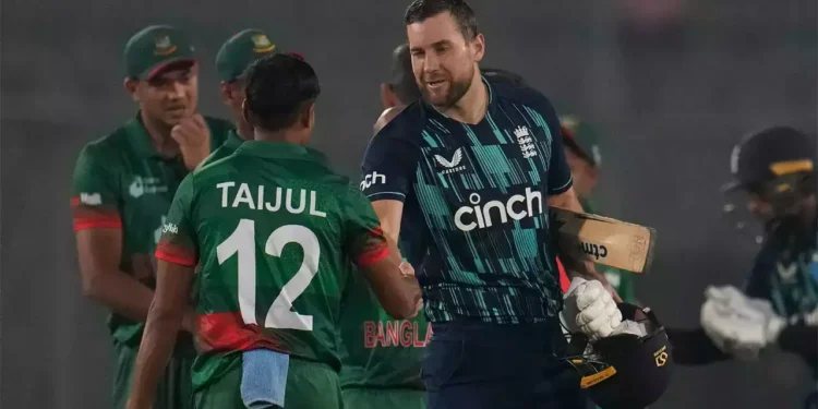 আন্তর্জাতিক ক্রিকেট থেকে অবসরে মালান