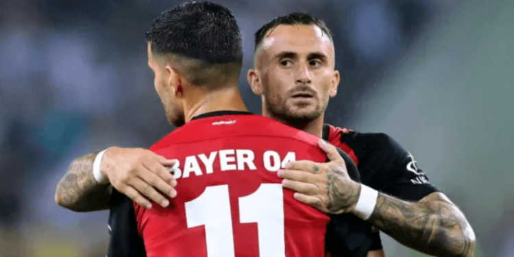 বুন্দেসলিগার শুরুতে ঘুরে দাঁড়ানো এক জয় লেভারকুসেনের