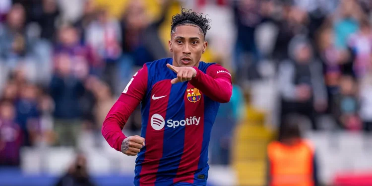 ৭ গোল দিয়ে ম্যাচ জিতল বার্সা, হ্যাটট্রিক করলেন রাফিনহা