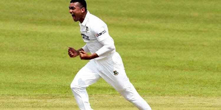 টেস্ট প্রত্যাবর্তনের প্রথম ওভারেই তাসকিনের উইকেট