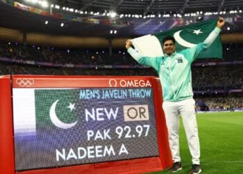 প্রথম পাকিস্তানি হিসেবে ব্যক্তিগত ইভেন্টে সোনা জিতলেন আরশাদ নাদিম