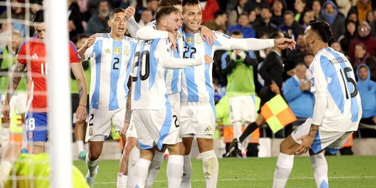 অনেক পরিবর্তনের আর্জেন্টিনা উড়িয়ে দিলো চিলিকে