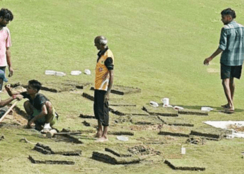 টাকার জন্য ম্যাচ আয়োজন, বাতিল হচ্ছে নয়ডা স্টেডিয়াম