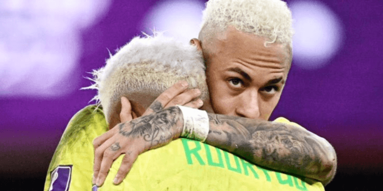 ব্যালন ডি অ’রে রদ্রিগো না থাকায় ক্ষোভ ঝাড়লেন নেইমার