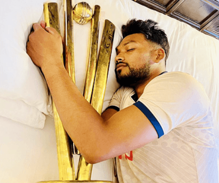 মেসিকে অনুকরণ করে শান্ত বললেন- শুভ সকাল