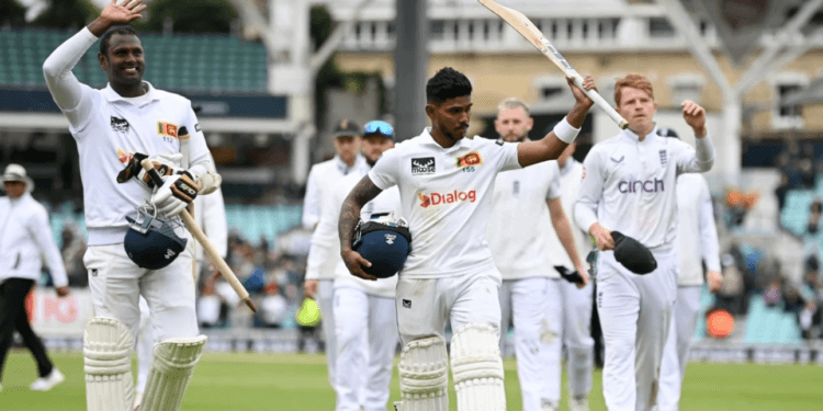 ১০ বছর পর ইংল্যান্ডের বিপক্ষে টেস্ট জিতলো শ্রীলঙ্কা