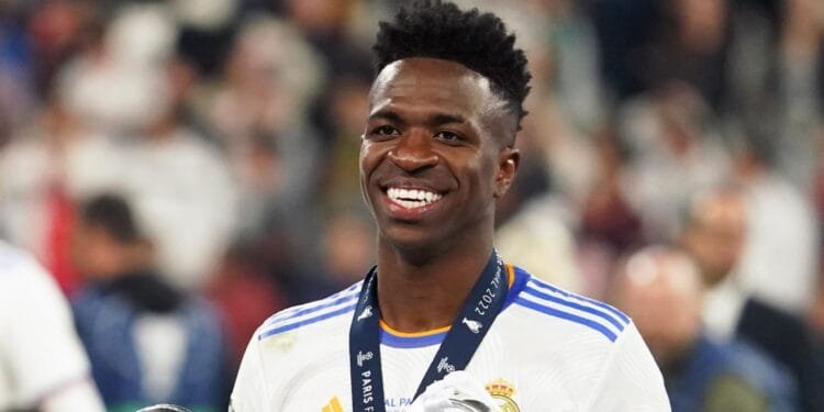 সৌদীতে যাওয়ার জন্য ১০০ কোটি ডলারের প্রস্তাব ভিনিসিউস জুনিয়রের কাছে!