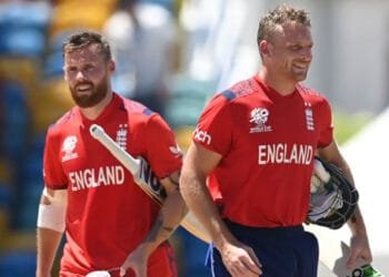 অস্ট্রেলিয়া সিরিজ শুরুর আগে ইংল্যান্ড দলে বড় ধাক্কা