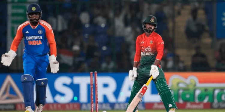 ব্যাটিং পিচে ব্যাটিং ধ্বসে ভারতে সিরিজ হার বাংলাদেশের