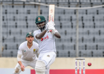 চোটে পড়ে টেস্ট দল থেকে বাদ জাকের আলী অনীক, ডাক পেলেন অঙ্কন