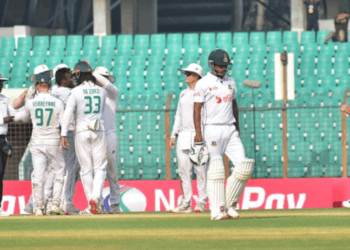 ইনিংসের সঙ্গে ২৭৩ রানের লজ্জার হার, হোয়াইটওয়াশ বাংলাদেশ