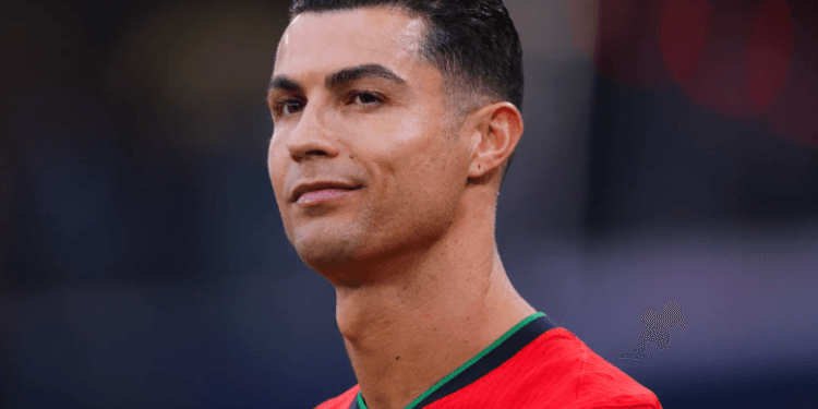 বিশ্বের সবচেয়ে দামি ফুটবলার হলেন রোনালদো