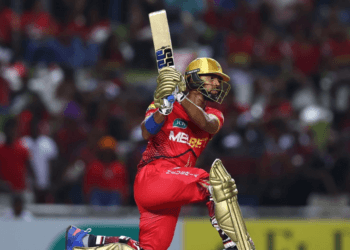 ফ্লাডলাইট বন্ধ হয়ে যাওয়ায় সিপিএলে সেঞ্চুরি করতে পারলেন না নিকোলাস পুরান