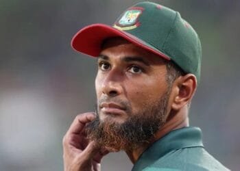 ভারত সফরে টি-২০ থেকেও অবসরে যাচ্ছেন মাহমুদউল্লাহ