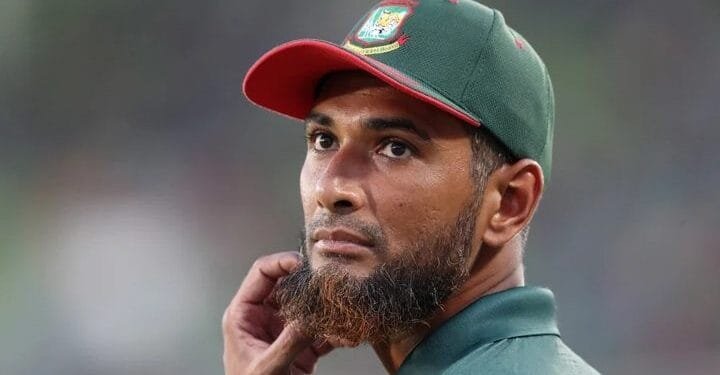 ভারত সফরে টি-২০ থেকেও অবসরে যাচ্ছেন মাহমুদউল্লাহ
