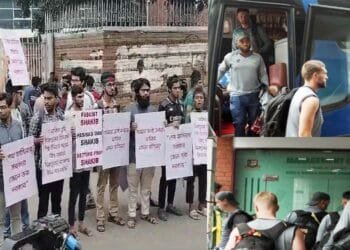 মিরপুরে ভেতরে দক্ষিণ আফ্রিকা, বাইরে বিক্ষোভ, সাকিব বললেন- কোথায় যাব জানি না