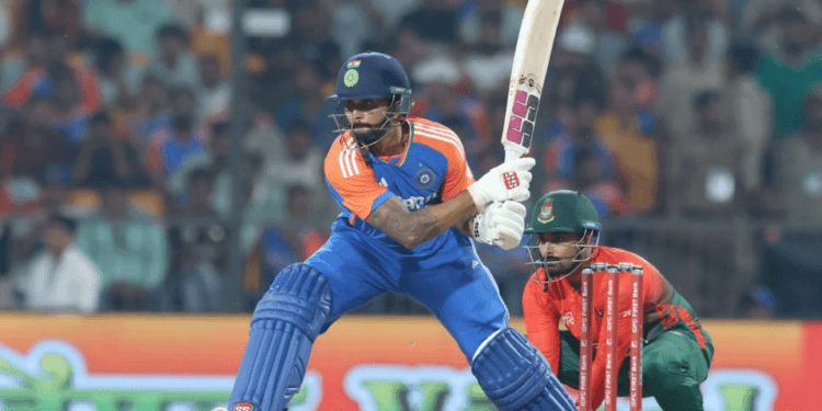 ব্যাটিংয়ের পর বোলিংয়েও ব্যার্থ, হারে শুরু টি-২০ সিরিজ