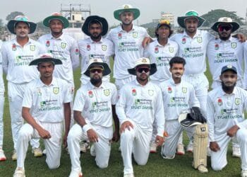 নাইটওয়াচম্যান দিয়ে দিন শেষ করলো সিলেট, জয়ের জন্য আট উইকেটে করতে হবে ১৩৯ রান