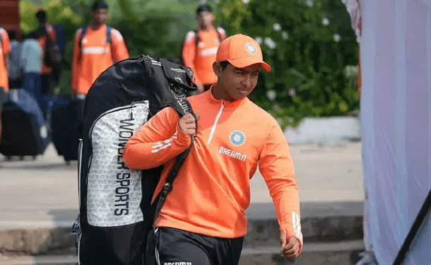 ৪৯ সেঞ্চুরি হাঁকিয়ে ১৩ বছরের কিশোর আইপিএল নিলামে