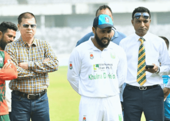 বিদায়ী ম্যাচে ইমরুল কায়েসকে বিসিবির বিশেষ সংবর্ধনা