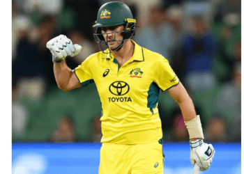 এক বছর পর দুই দলের ওয়ানডে, প্যাট কামিন্সের ব্যাটে পাকিস্তানকে হারালো অস্ট্রেলিয়া