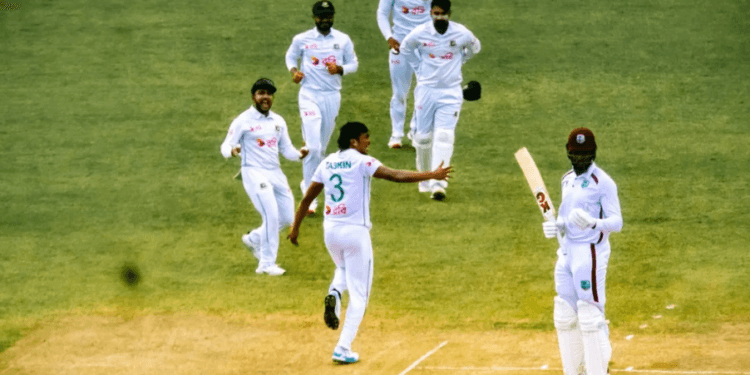 তাসকিনের ছয়ে বাংলাদেশের লক্ষ্য ৩৩৪ রান