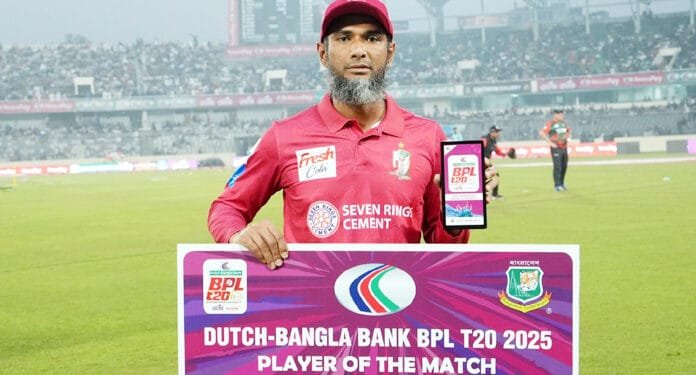 সেই ‘বুড়ো’ মাহমুদউল্লাহ’ই ভেলকি দেখিয়ে ম্যাচ সেরা