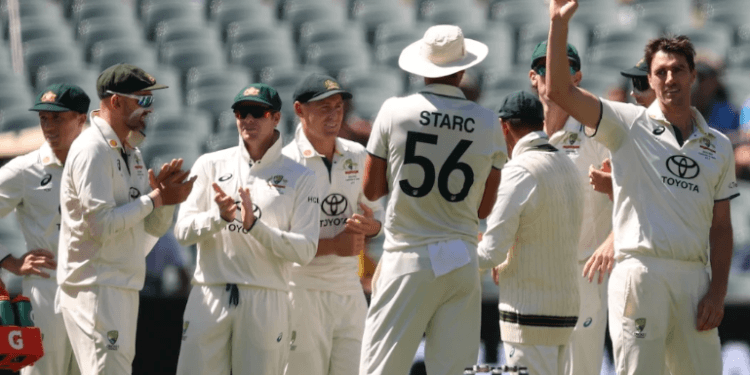 ভারতকে তিনে নামিয়ে টেস্টের শীর্ষে অস্ট্রেলিয়া