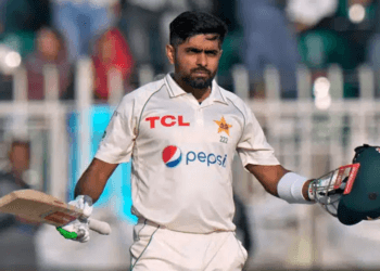 পাকিস্তানের তিন ফরম্যাটের দল ঘোষণা, ফিরলেন বাবর আজম