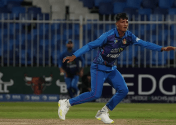 বিপিএল শুরুর আগে রংপুর থেকে নাম প্রত্যাহার আফগান রহস্য স্পিনারের