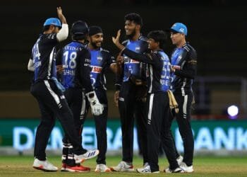 পাকিস্তানের লাহোর কালান্দার্সকে হারিয়ে ফাইনালে বাংলাদেশের রংপুর রাইডার্স