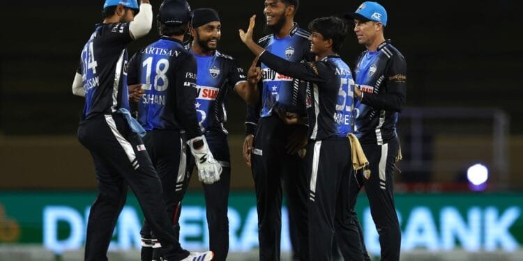 পাকিস্তানের লাহোর কালান্দার্সকে হারিয়ে ফাইনালে বাংলাদেশের রংপুর রাইডার্স