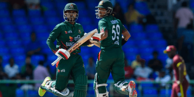 সৌম্য, মিরাজ, রিয়াদ-জাকেরদের দিনে বাংলাদেশের ৩২১ রান