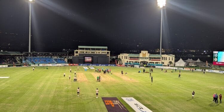 সিরিজ নিশ্চিতের ম্যাচে বাংলাদেশের ব্যাটিং বিপর্যয়ের পর বন্ধ খেলা