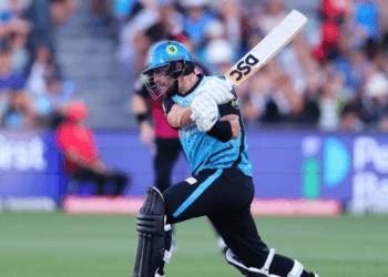 গতকাল বিগ ব্যাশে খেলে আজ বিপিএলে খেলছেন অস্ট্রেলিয়ান ক্রিকেটার