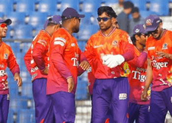 টাকার অভাবে ক্রিকেটারদের হোটেল ছেড়ে বাসায় যেতে বলেছে রাজশাহীর মালিক পক্ষ