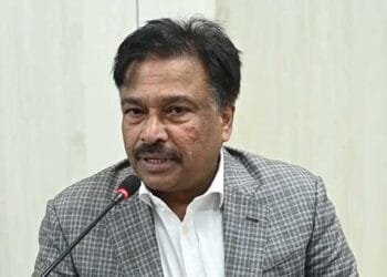 বিপিএলে ক্রিকেটারদের পারিশ্রমিক দিতে ফ্র্যাঞ্চাইজিদের বলেছেন বিসিবি সভাপতি ফারুক