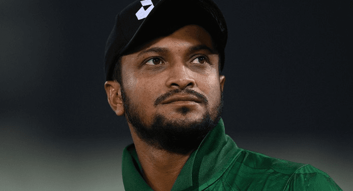 তামিম অবসরে, সাকিবকে ছাড়াই চ্যাম্পিয়ন্স ট্রফির দল দিচ্ছেন নির্বাচকেরা