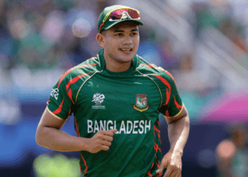 উইজডেনের বর্ষসেরা একাদশে তাসকিন আহমদ
