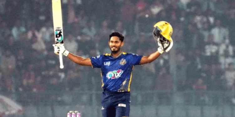 ছক্কায় দেশী সবাইকে ছাড়িয়ে গেলেন তানজীদ তামিম, সামনে কেবল ক্রিস গেইল