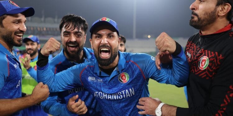 বেতন পেতে হলে আফগানিস্তানের ক্রিকেটারদের ১০০ মার্ক পেতে হয়