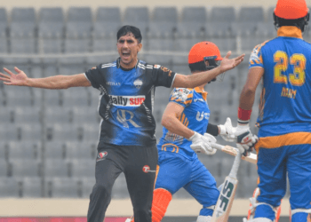 বিপিএলে পারফর্ম করে শেষ মুহুর্তে পাকিস্তানের চ্যাম্পিয়ন্স ট্রফির দলে