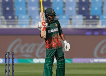 চ্যাম্পিয়ন্স ট্রফিতে তাওহীদ হৃদয়ের লড়াকু সেঞ্চুরি