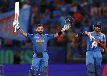 কােহলির জ্বলে উঠার দিনে পাকিস্তানকে বিদায় করেই সেমিফাইনালে ভারত!