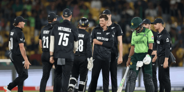 বাবর-খুশদিলের লড়াইয়ের পরও হারে শুরু পাকিস্তানের চ্যাম্পিয়ন্স ট্রফি