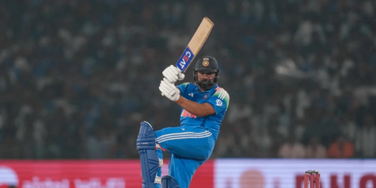 রোহিতের সেঞ্চুরিতে ইংল্যান্ডকে হারিয়ে সিরিজ ভারতের