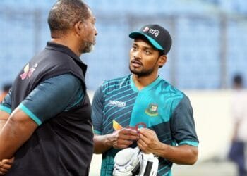 পাকিস্তানে ৩০০’র বেশি রান করার আশা বাংলাদেশ অধিনায়ক শান্তর